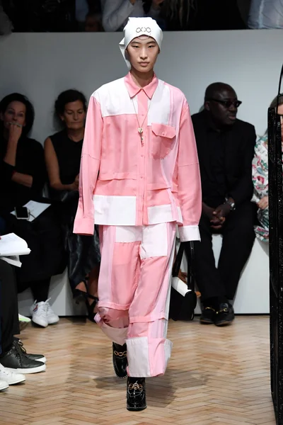 Look 5